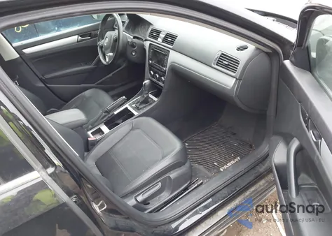 2012 Volkswagen Passat 2.5L Se z USA, uszkodzony, nr VIN 1VWBH7A39CC075170